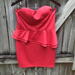 🍋🍒 Lemonade Peplum strapless mini